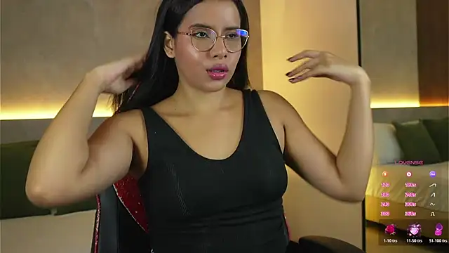 Snapshot of arya_ruizz chatting on December 1, 1:05 pm arya ruizz online show from December 1, 1:05 pm