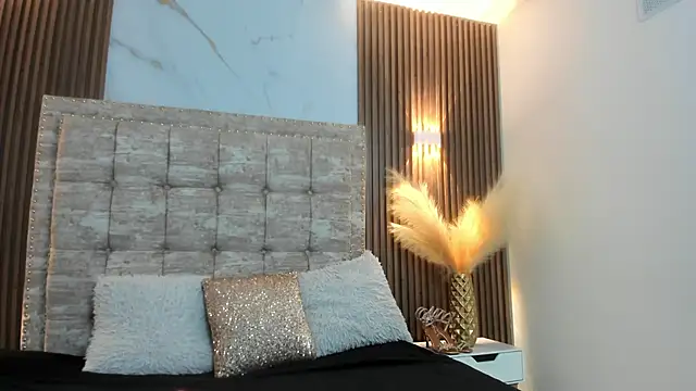 ada mclaine online show from November 12, 11:54 am