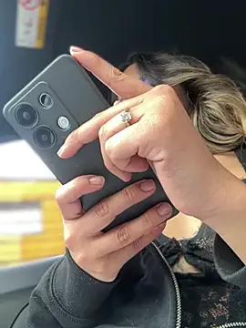 Snapshot of Mila_Morgan chatting on March 11, 8:31 pm Mila Morgan online show from March 11, 8:31 pm