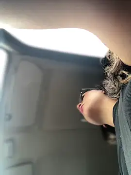 Snapshot of Mila_Morgan chatting on February 3, 12:32 pm Mila Morgan online show from February 3, 12:32 pm