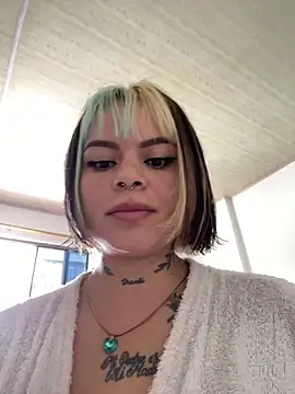 Snapshot of ivanna_rivera chatting on April 26, 2:59 pm ivanna rivera online show from April 26, 2:59 pm