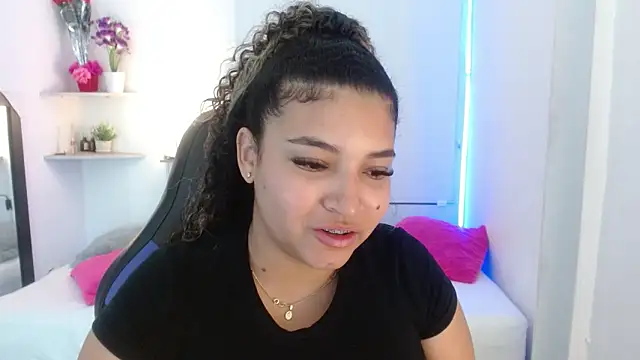 Julia Boobs online show from October 12, 12:15 pm