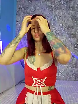 Snapshot of ElisaJane chatting on November 18, 9:19 pm ElisaJane online show from November 18, 9:19 pm