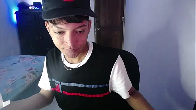 Snapshot of Sxntisaul__ chatting on February 9, 2:18 pm Sxntisaul online show from February 9, 2:18 pm