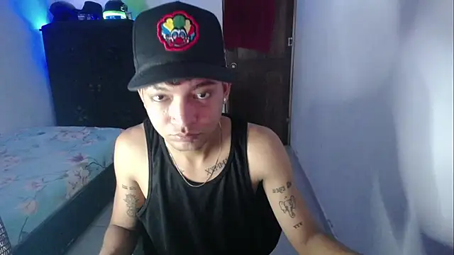 Snapshot of Sxntisaul__ chatting on February 11, 3:29 pm Sxntisaul online show from February 11, 3:29 pm