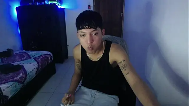 Snapshot of Sxntisaul__ chatting on February 16, 5:59 pm Sxntisaul online show from February 16, 5:59 pm