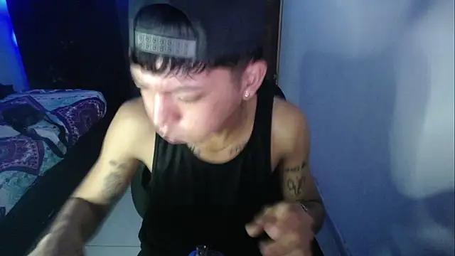 Snapshot of Sxntisaul__ chatting on February 16, 9:05 pm Sxntisaul online show from February 16, 9:05 pm