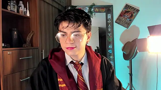 Snapshot of marckalexis chatting on November 1, 12:01 am marckalexis online show from November 1, 12:01 am