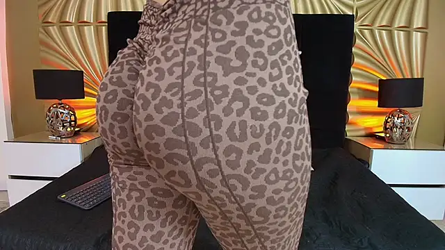 emmily keller19 online show from February 24, 1:20 pm