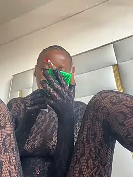 Fanclubbbbb online show from February 7, 9:47 am