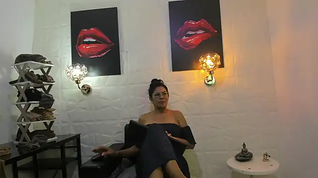 miss lucero1 online show from February 23, 1:24 am