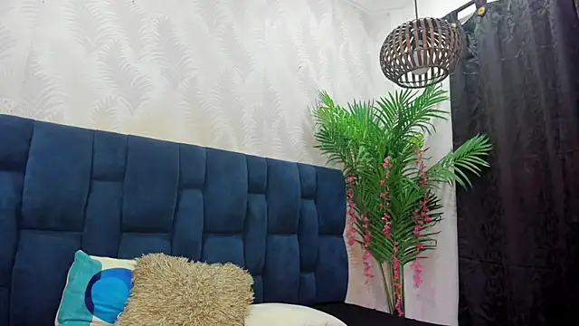 Ammy Connor1 online show from December 2, 10:27 pm