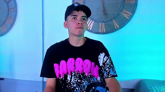 Mike 0233  online show from January 12, 4:52 am