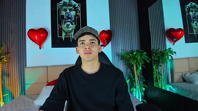 Mike 0233  online show from February 19, 4:34 am