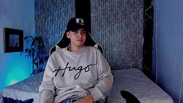 Mike 0233  online show from September 12, 4:23 am