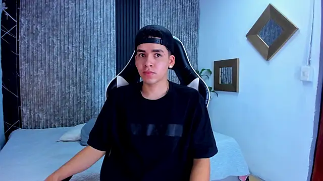 Mike 0233  online show from September 19, 3:41 am