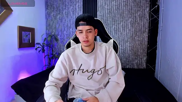 Mike 0233  online show from September 26, 4:49 am