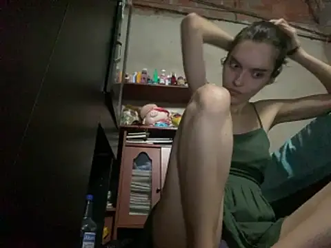 Snapshot of lilithanderson chatting on June 17, 7:33 am lilithanderson online show from June 17, 7:33 am