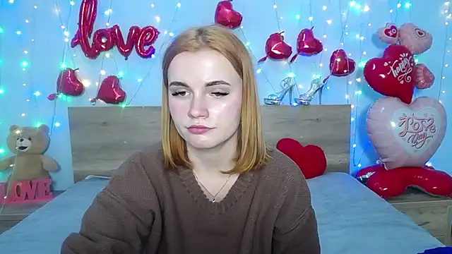 Snapshot of MargaritaKiss chatting on February 24, 10:58 pm MargaritaKiss online show from February 24, 10:58 pm