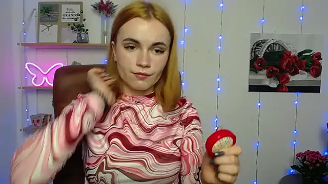 Snapshot of MargaritaKiss chatting on March 9, 7:59 pm MargaritaKiss online show from March 9, 7:59 pm