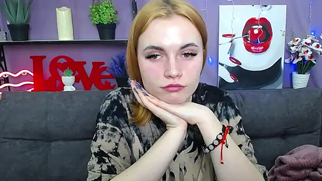 Snapshot of MargaritaKiss chatting on March 15, 5:52 am MargaritaKiss online show from March 15, 5:52 am