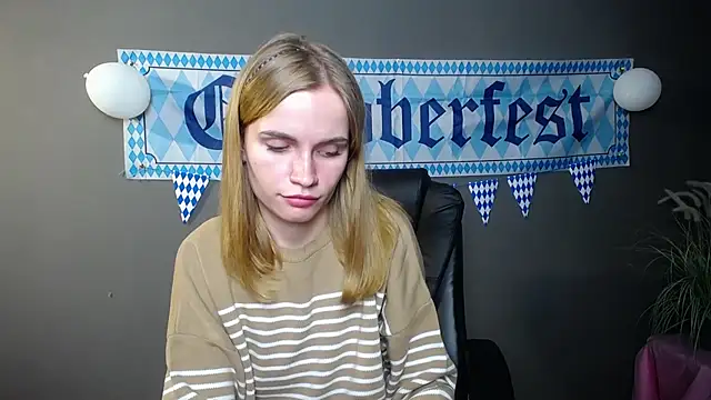 Snapshot of MargaritaKiss chatting on October 12, 7:02 pm MargaritaKiss online show from October 12, 7:02 pm