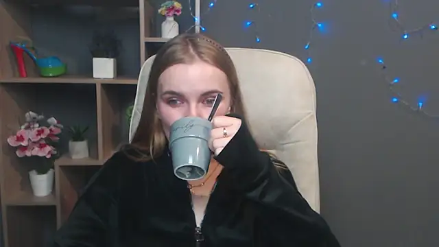 Snapshot of MargaritaKiss chatting on November 4, 8:30 pm MargaritaKiss online show from November 4, 8:30 pm