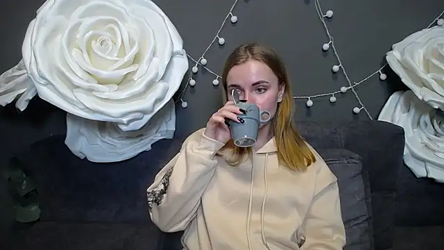 Snapshot of MargaritaKiss chatting on November 28, 8:33 pm MargaritaKiss online show from November 28, 8:33 pm