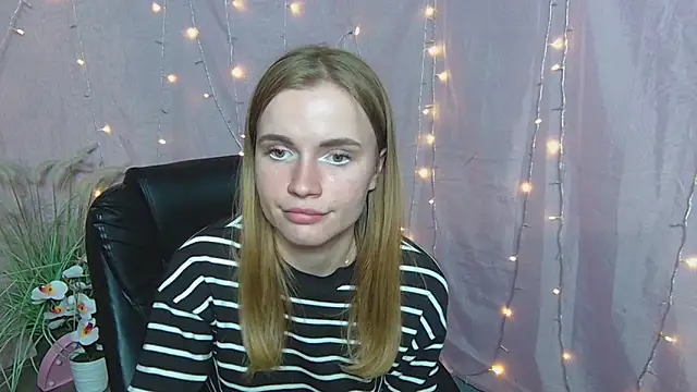 Snapshot of MargaritaKiss chatting on April 23, 7:27 pm MargaritaKiss online show from April 23, 7:27 pm