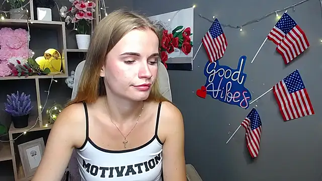 Snapshot of MargaritaKiss chatting on July 4, 6:08 am MargaritaKiss online show from July 4, 6:08 am