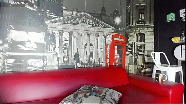 CloeRodriguez online show from April 15, 9:15 pm