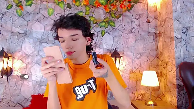 Snapshot of SexyJuliii21 chatting on January 17, 8:11 pm SexyJuliii21 online show from January 17, 8:11 pm