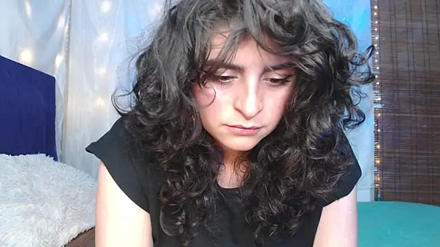 Snapshot of Marci_owo chatting on December 26, 6:43 pm Marci owo online show from December 26, 6:43 pm