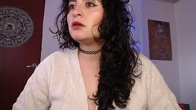 Snapshot of Marci_owo chatting on February 12, 2:32 pm Marci owo online show from February 12, 2:32 pm