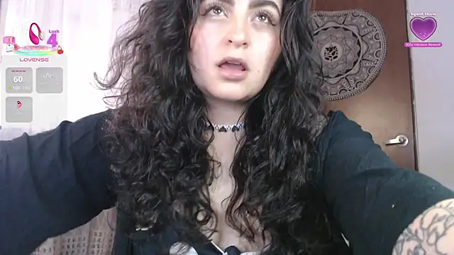 Snapshot of Marci_owo chatting on October 16, 5:25 pm Marci owo online show from October 16, 5:25 pm