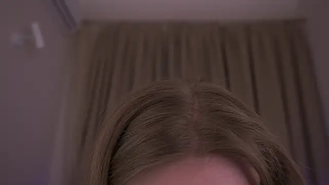 LylaYeess online show from March 10, 12:59 pm