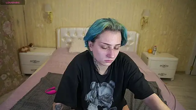 Snapshot of LunaaMayy chatting on October 31, 3:35 pm LunaaMayy online show from October 31, 3:35 pm