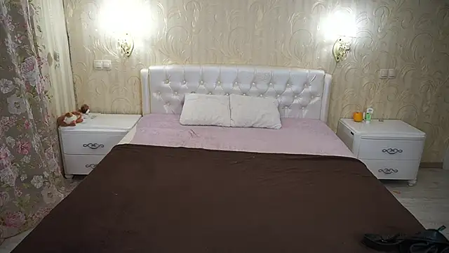 Snapshot of LunaaMayy chatting on November 1, 4:20 pm LunaaMayy online show from November 1, 4:20 pm