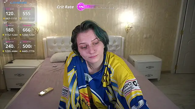 Snapshot of LunaaMayy chatting on December 19, 11:34 pm LunaaMayy online show from December 19, 11:34 pm