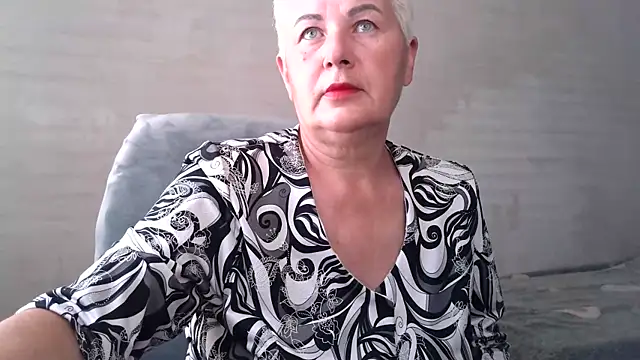 NicoleOlla online show from September 24, 1:42 am