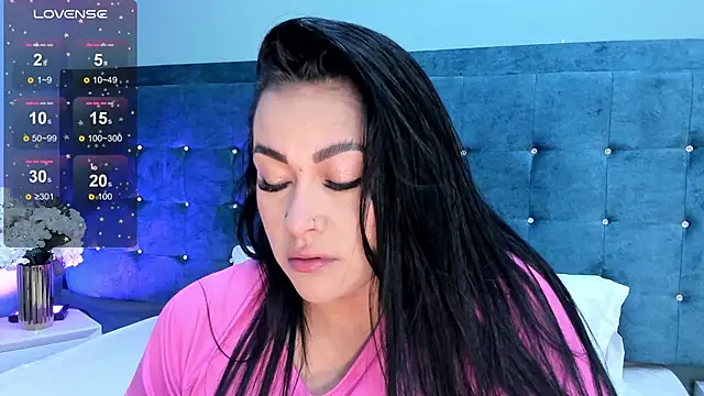 Miss Ambeer online show from February 26, 11:30 am