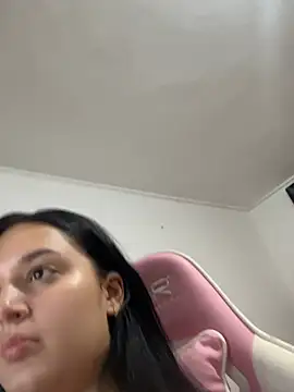 Snapshot of RachelStein chatting on June 1, 2:02 am RachelStein online show from June 1, 2:02 am