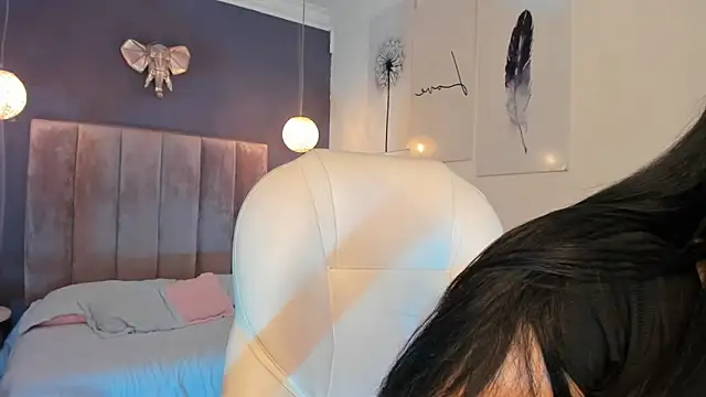 Maaiitee online show from March 9, 3:05 pm