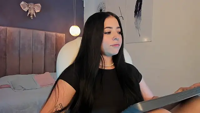 Maaiitee online show from March 9, 6:11 pm