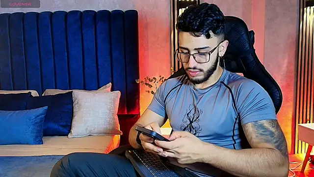 Snapshot of Liam_Kleiin chatting on July 15, 11:26 am Liam Kleiin online show from July 15, 11:26 am