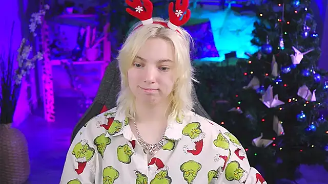 Snapshot of RocKStone_ chatting on December 25, 4:44 am RocKStone  online show from December 25, 4:44 am