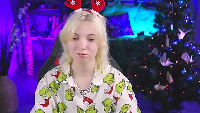 Snapshot of RocKStone_ chatting on December 25, 7:46 am RocKStone  online show from December 25, 7:46 am