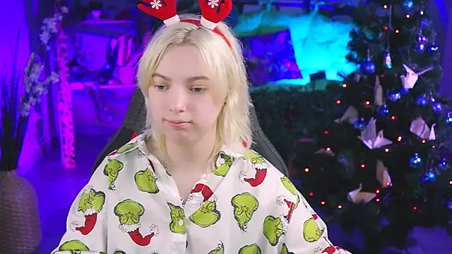 Snapshot of RocKStone_ chatting on December 25, 10:50 am RocKStone  online show from December 25, 10:50 am