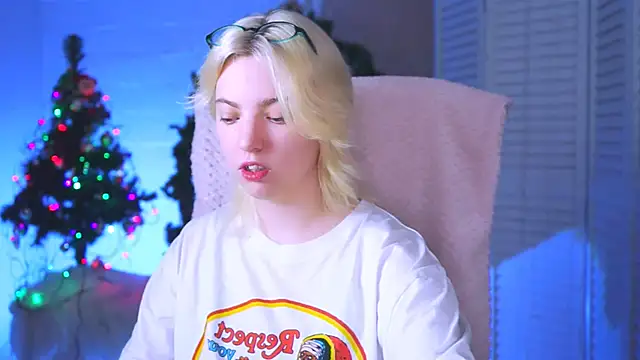 Snapshot of RocKStone_ chatting on January 8, 7:24 am RocKStone  online show from January 8, 7:24 am