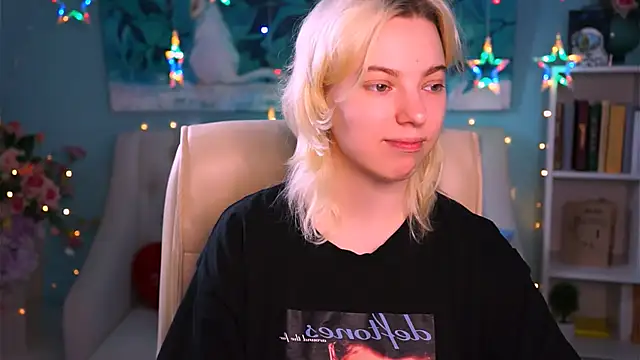 Snapshot of RocKStone_ chatting on February 4, 8:13 am RocKStone  online show from February 4, 8:13 am